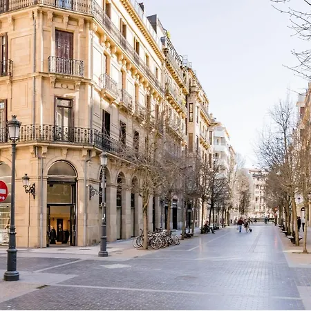 Eclectico En El Centro De La Ciudad+ac דירה