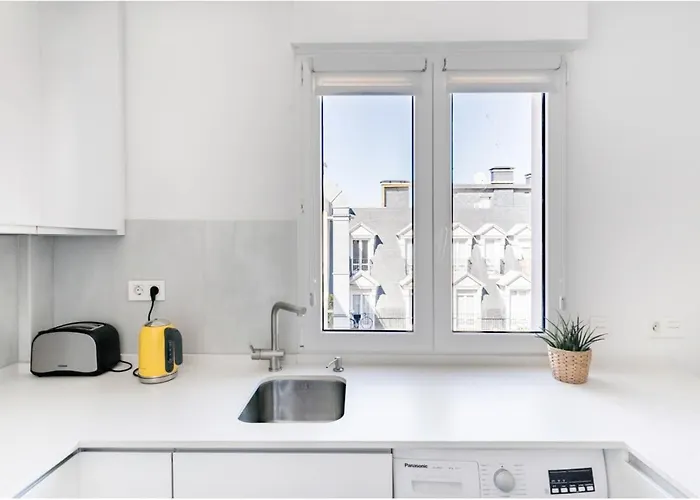 Eclectico En El Centro De La Ciudad+ac דירה *